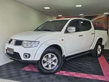 1-MITSUBISHI-TRITON-3.2-TD-AUTOMÁTICO-BRANCO-2013-CLK-MULTIMARCAS-LOJA-DE-CARROS-VILA-NOVA-CACHOEIRINHA