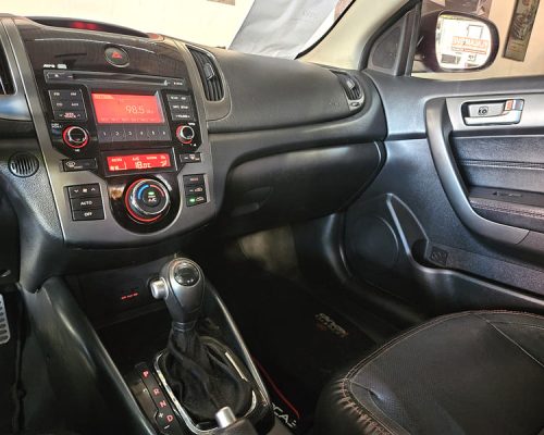 10-KIA-CERATO-2.0-KOUP-16V-AUTOMÁTICO-PRATA-2012-CLK-MULTIMARCAS-LOJA-DE-CARROS-VILA-NOVA-CACHOEIRINHA