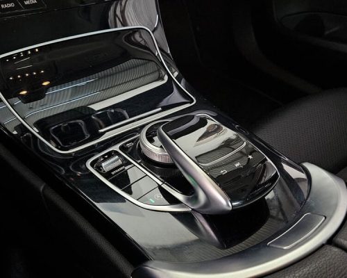 10-MERCEDES-BENZ-C180FF-AUTOMATICO-PRETO-2017-CLK-MULTIMARCAS-LOJA-DE-CARROS-VILA-NOVA-CACHOEIRINHA