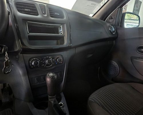 10-RENAULT-LOGAN-1.0-LIFE-FLEX-12V-MANUAL-BRANCO-2023-CLK-MULTIMARCAS-LOJA-DE-CARROS-VILA-NOVA-CACHOEIRINHA