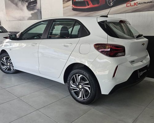 3-CHEVROLET-ONIX-HATCH-1.0-LT-12V-FLEX-5P-MANUAL-BRANCO-2025-CLK-MULTIMARCAS-LOJA-DE-CARROS-VILA-NOVA-CACHOEIRINHA