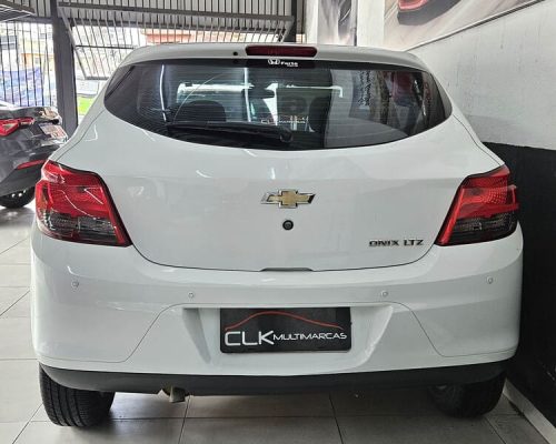 4-CHEVROLET-ONIX-1.40-LTZ-8V-FLEXPOWER-5P-MANUAL-BRANC0-2018-CLK-MULTIMARCAS-LOJA-DE-CARROS-VILA-NOVA-CACHOEIRINHA