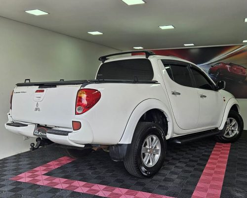4-MITSUBISHI-TRITON-3.2-TD-AUTOMÁTICO-BRANCO-2013-CLK-MULTIMARCAS-LOJA-DE-CARROS-VILA-NOVA-CACHOEIRINHA