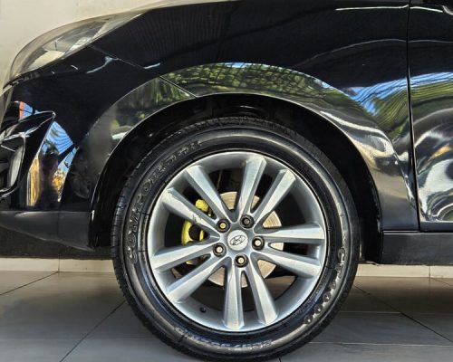 6-HYUNDAI-IX35-2.0-16V-170CV-AUTOMATICO-PRETO-2011-CLK-MULTIMARCAS-LOJA-DE-CARROS-VILA-NOVA-CACHOEIRINHA