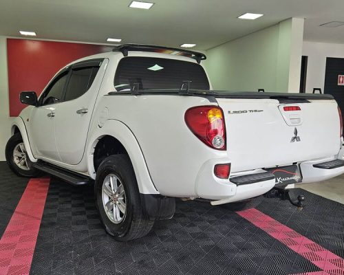 6-MITSUBISHI-TRITON-3.2-TD-AUTOMÁTICO-BRANCO-2013-CLK-MULTIMARCAS-LOJA-DE-CARROS-VILA-NOVA-CACHOEIRINHA