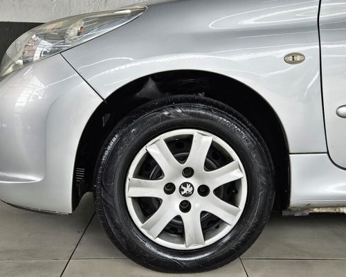 6-PEUGEOT-20-XR-1.4-FLEX-8V-3P-PRATA-2010-CLK-MULTIMARCAS-LOJA-DE-CARROS-VILA-NOVA-CACHOEIRINHA