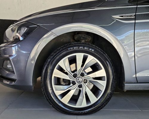 6-VOLKSWAGEN-POLO-1.0-TSI-COMFORT-200-FLEX-12V-AUTOMÁTICO-CINZA-2020-CLK-MULTIMARCAS-LOJA-DE-CARROS-VILA-NOVA-CACHOEIRINHA