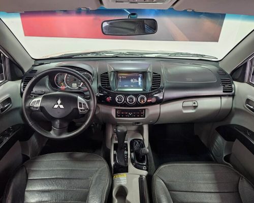 7-VMITSUBISHI-TRITON-3.2-TD-AUTOMÁTICO-BRANCO-2013-CLK-MULTIMARCAS-LOJA-DE-CARROS-VILA-NOVA-CACHOEIRINHA