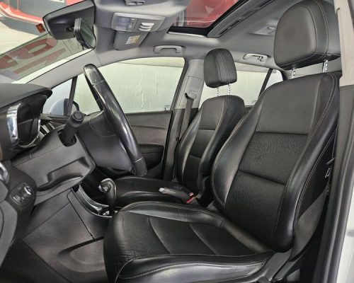 8-CHEVROLET-TRACKER-1.4-PREMIER-TURBO-16V-FLEX-AUTOMATICO-BRANCO-2019-CLK-MULTIMARCAS-LOJA-DE-CARROS-VILA-NOVA-CACHOEIRINHA